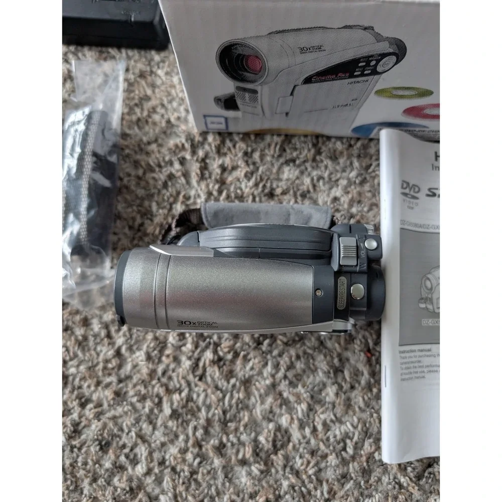 Hitachi DZ-GX5020A DVD Camcorder with 30x Optical Zoom Bundle With Box